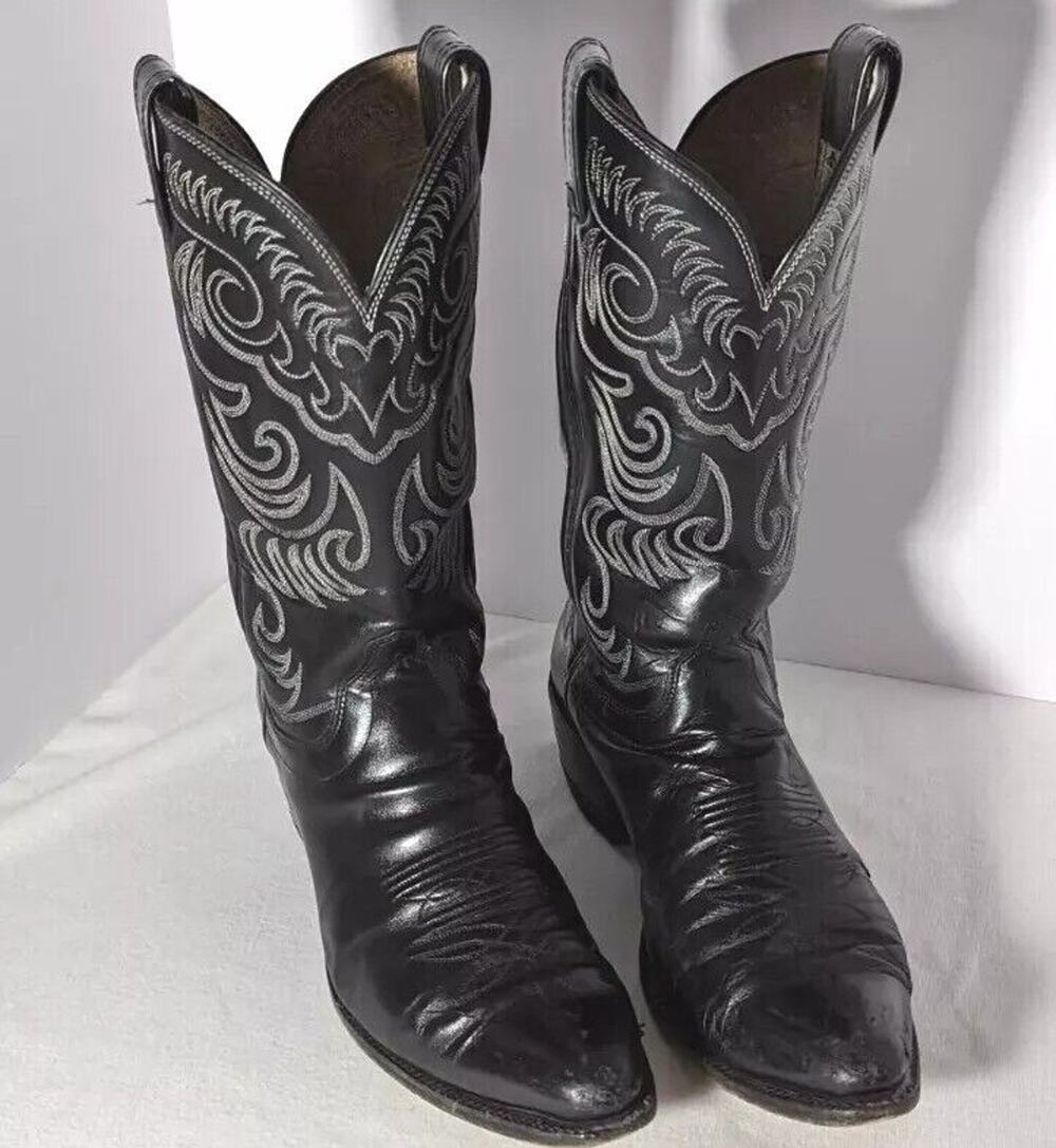 Olathe Vtge Western Boots 10B.Made Olathe Kansas USA Cats Paw Heel Can Be Unisex